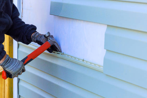 Reliable Emergency Siding Repair contractor in West Roxbury, MA by Squared Siding